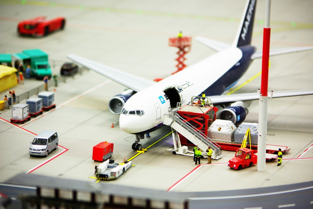 flying-fly-airport-travel-airplane-plane-1080512-pxhere.com